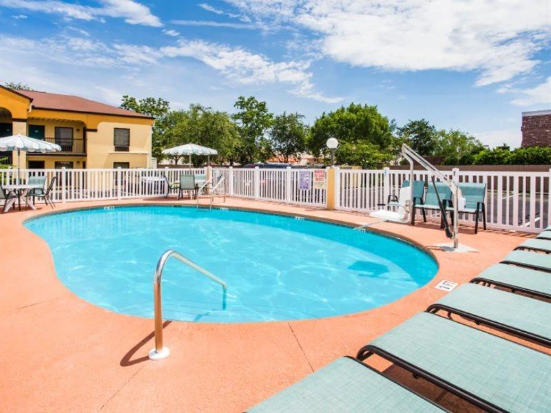 Howard Johnson By Wyndham Panama City Exterior foto